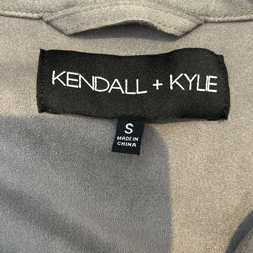 Cardigan - Picture 2 of 3